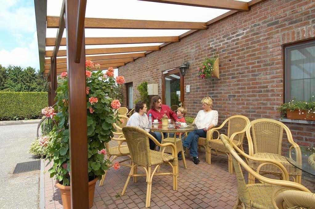 Hotel Apollo Zutendaal Kültér fotó