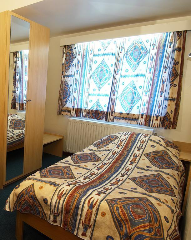 Hotel Apollo Zutendaal Szoba fotó